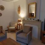 La Maison De La Traverse *
