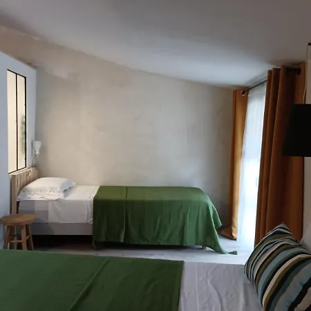 La Maison De La Traverse