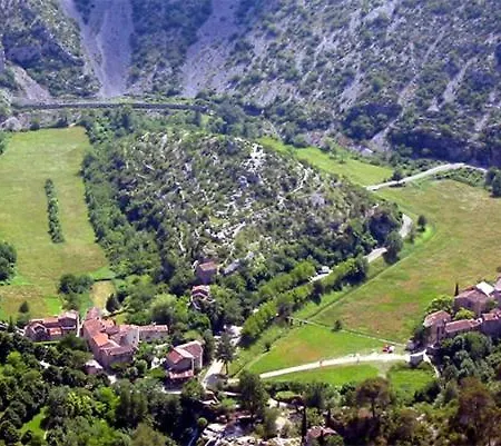 Holiday home La Maison De La Traverse