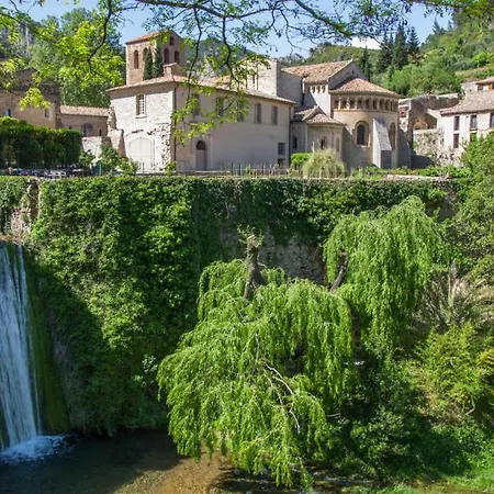 La Maison De La Traverse Сен-Гийём-ле-Дезер